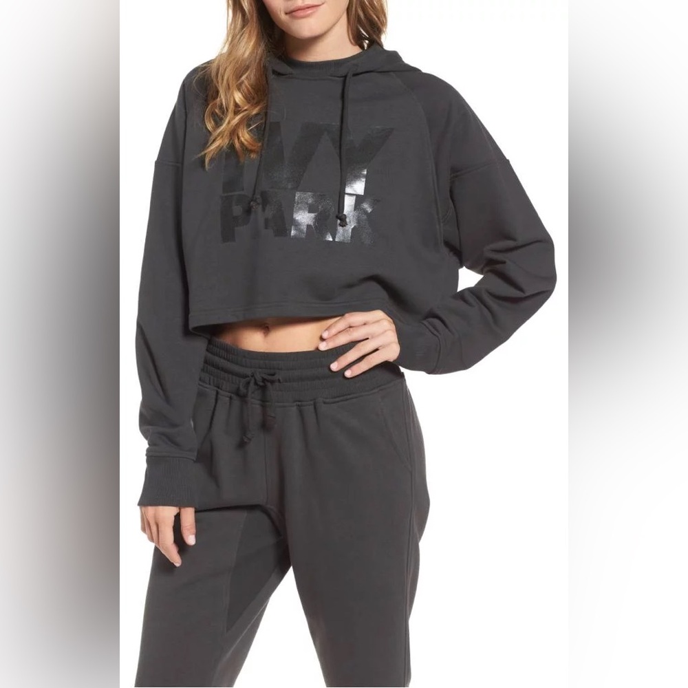 Ivy Park Black Cropped Hoodie